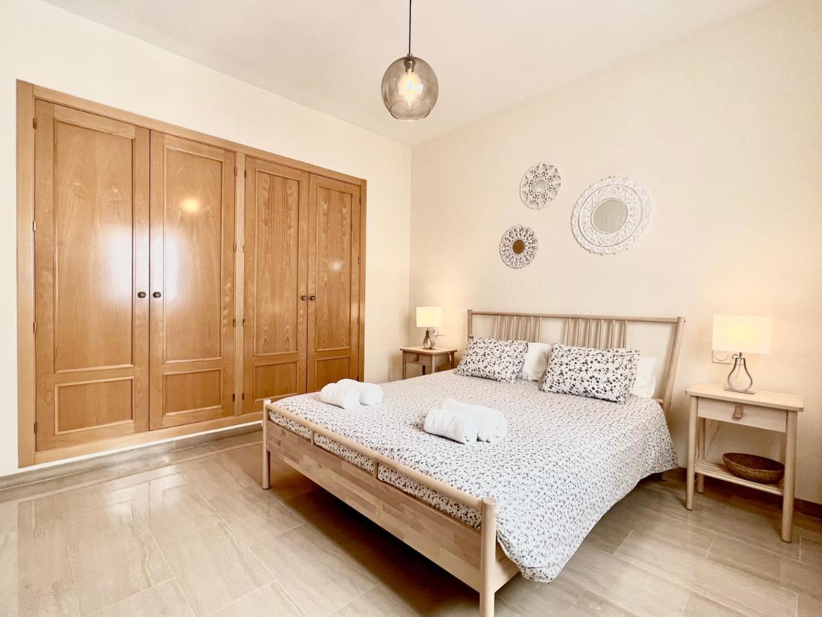 Teodosio Apartment Free Parking & Central Ac Σεβίλλη Εξωτερικό φωτογραφία