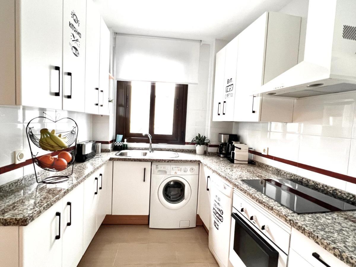 Teodosio Apartment Free Parking & Central Ac Σεβίλλη Εξωτερικό φωτογραφία