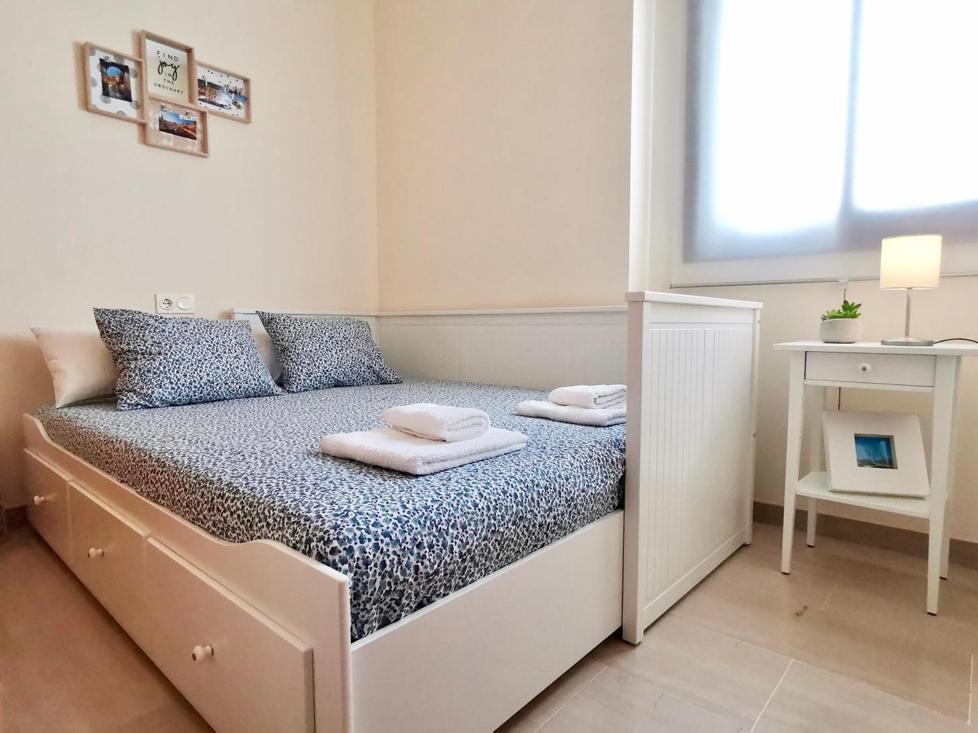 Teodosio Apartment Free Parking & Central Ac Σεβίλλη Εξωτερικό φωτογραφία