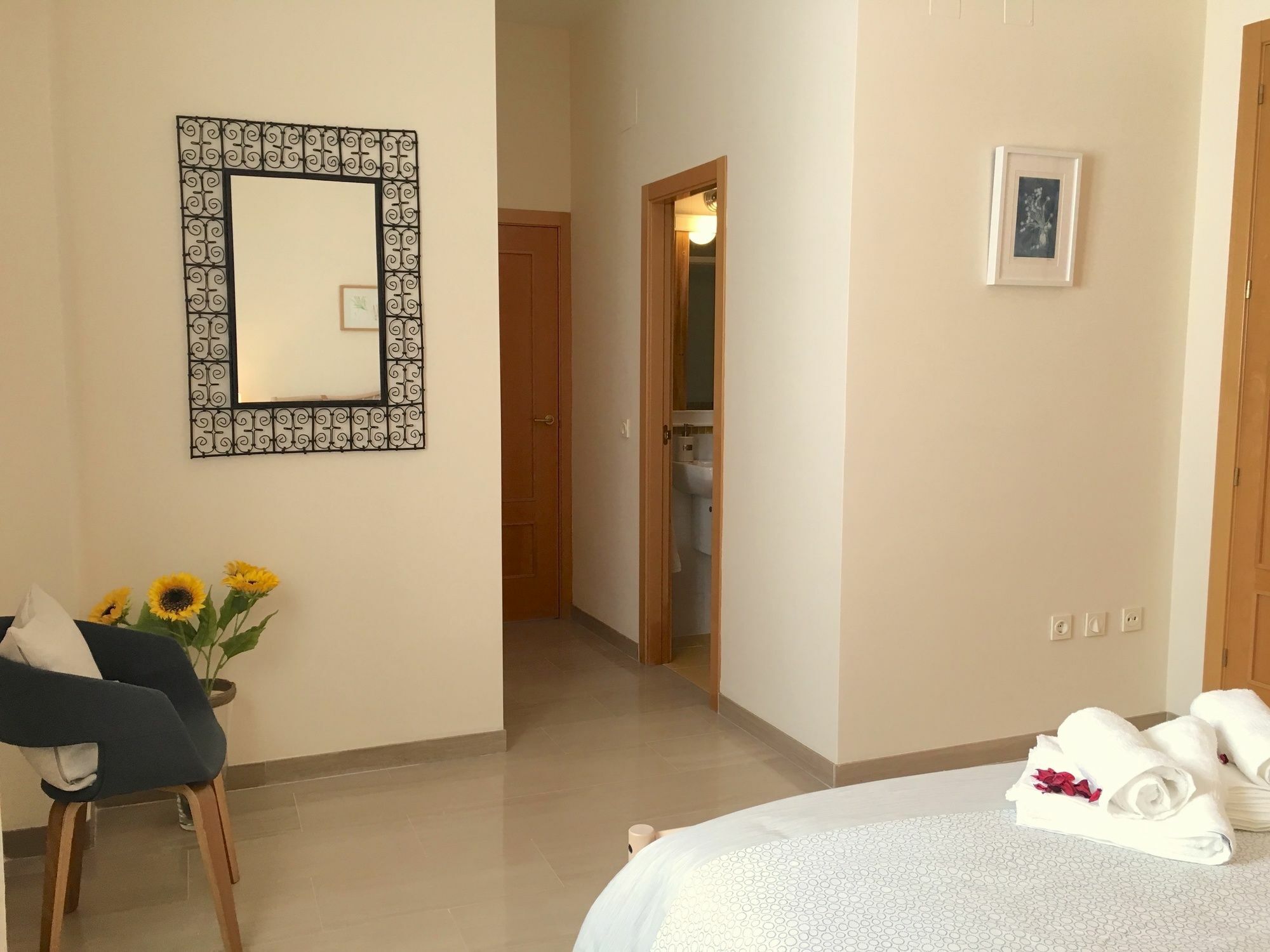 Teodosio Apartment Free Parking & Central Ac Σεβίλλη Εξωτερικό φωτογραφία